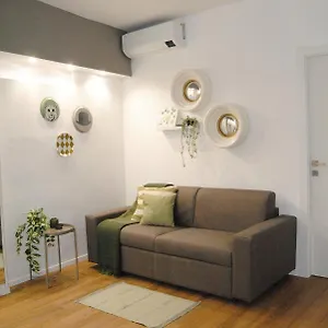 https://mimis-place.it-romehotels.com